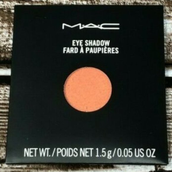 MAC SUSPICIOUSLY SWEET eyeshadow Refill Pan NIB - Picture 4 of 7